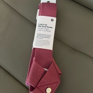 NEW Lululemon Loop It Up Yoga Mat Strap